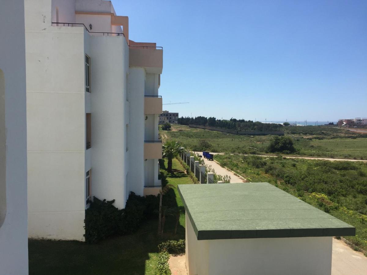Appartement Avec Piscines, Vue Sur Mer Et Acces A La Plage A Achakar Hill, Tanger. Exterior photo
