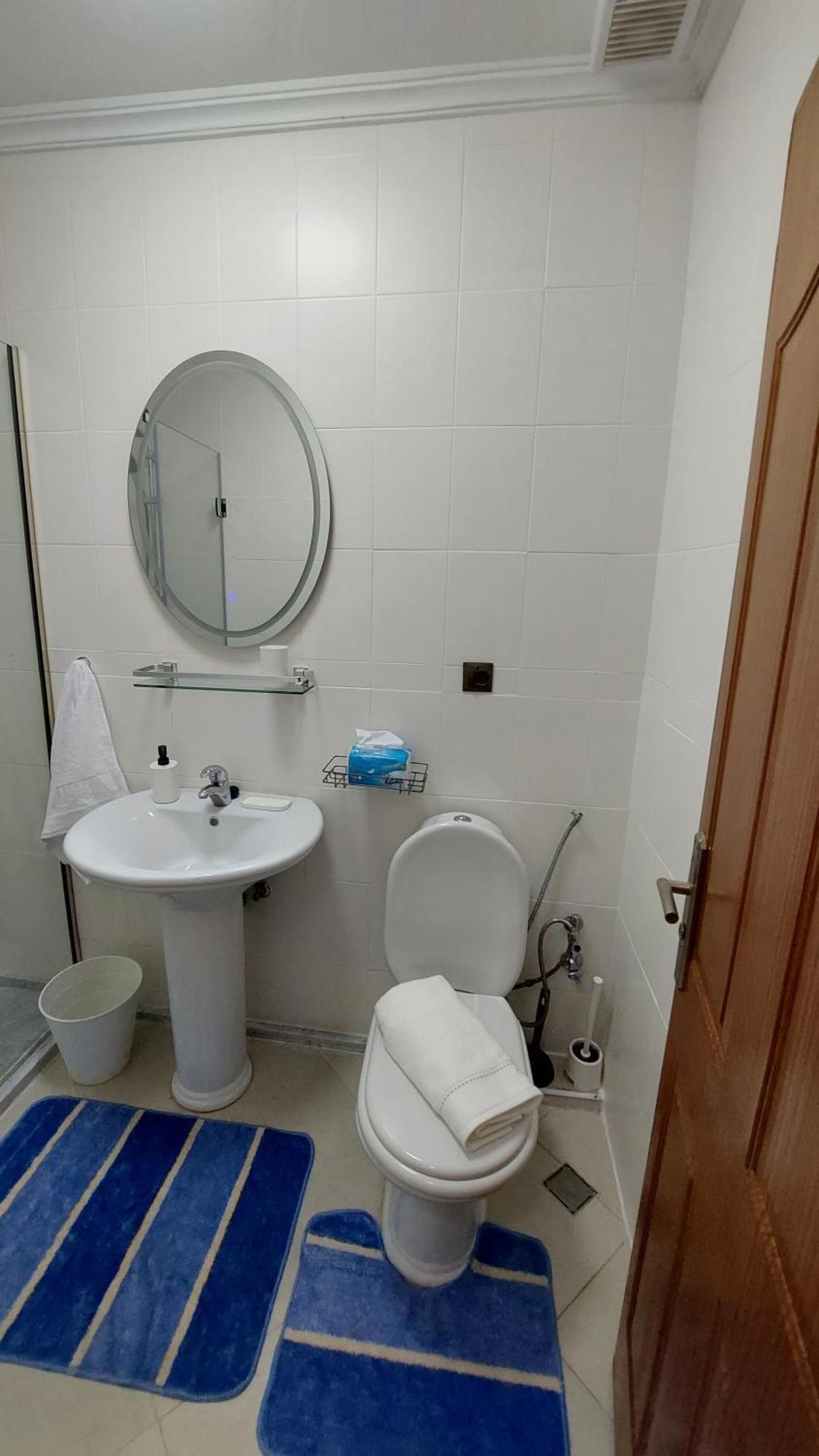 Appartement Avec Piscines, Vue Sur Mer Et Acces A La Plage A Achakar Hill, Tanger. Exterior photo
